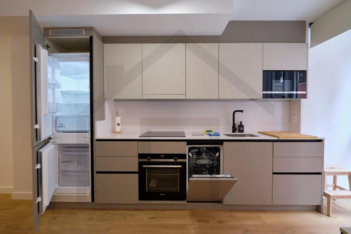Cervantes - Apartamento A Estrenar Con Parking Gijon