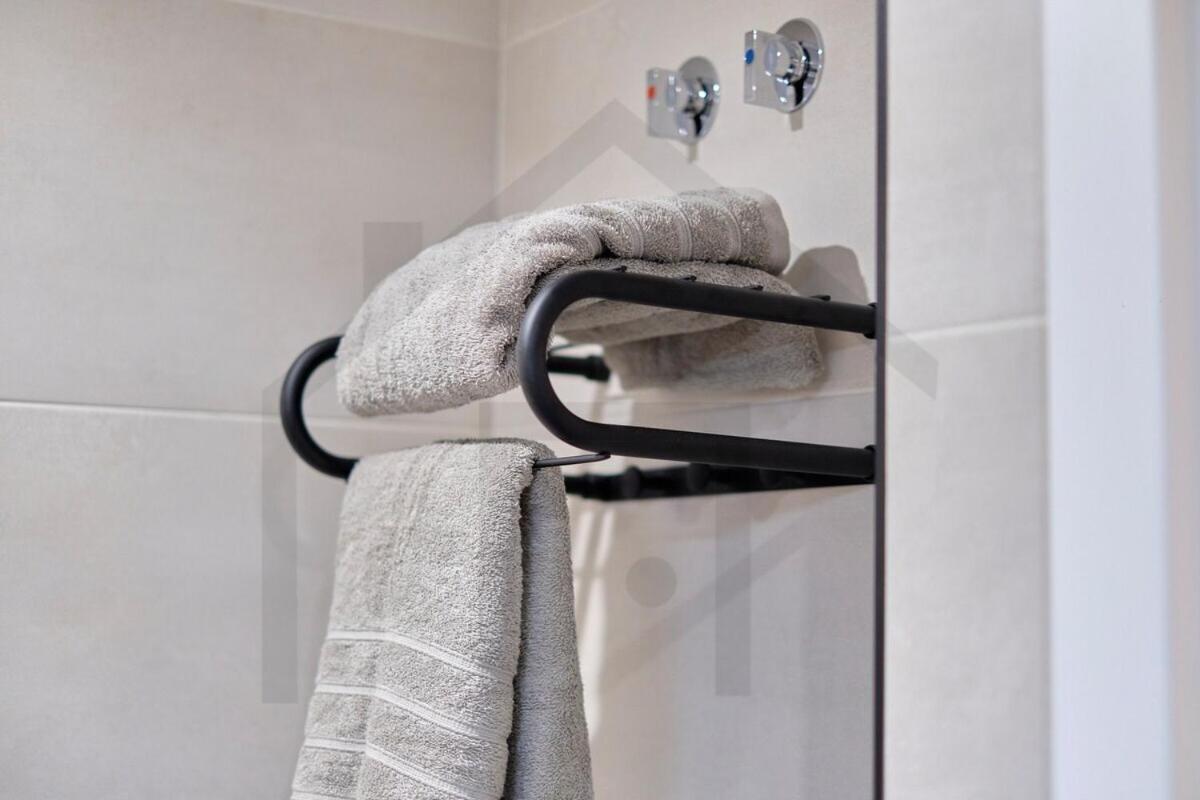 Cervantes - Apartamento A Estrenar Con Parking * Gijon