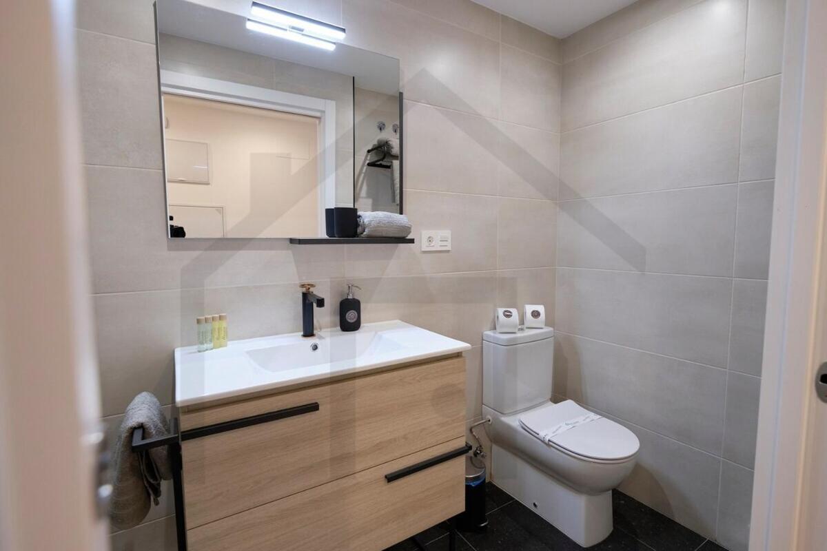 Cervantes - Apartamento A Estrenar Con Parking * Gijon