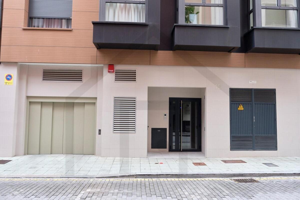 Cervantes - Apartamento A Estrenar Con Parking * Gijon